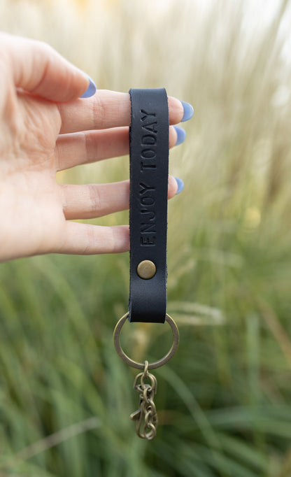 “Mama” Keychain